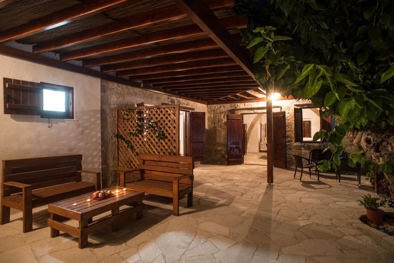 Chloe'S House Guest House Pano Akourdalia Exterior foto
